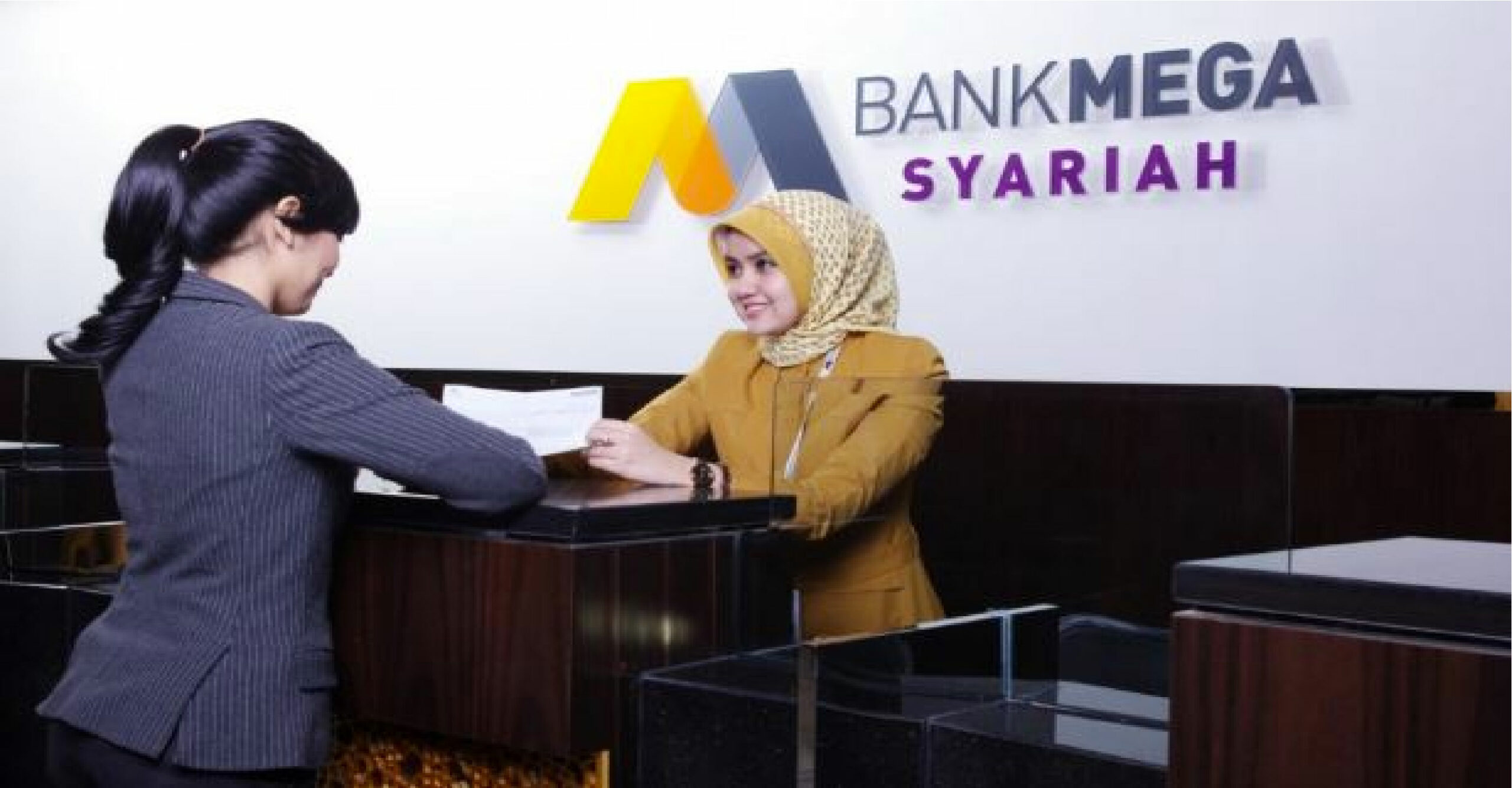 Lowongan Customer Service PT Bank Mega Syariah
